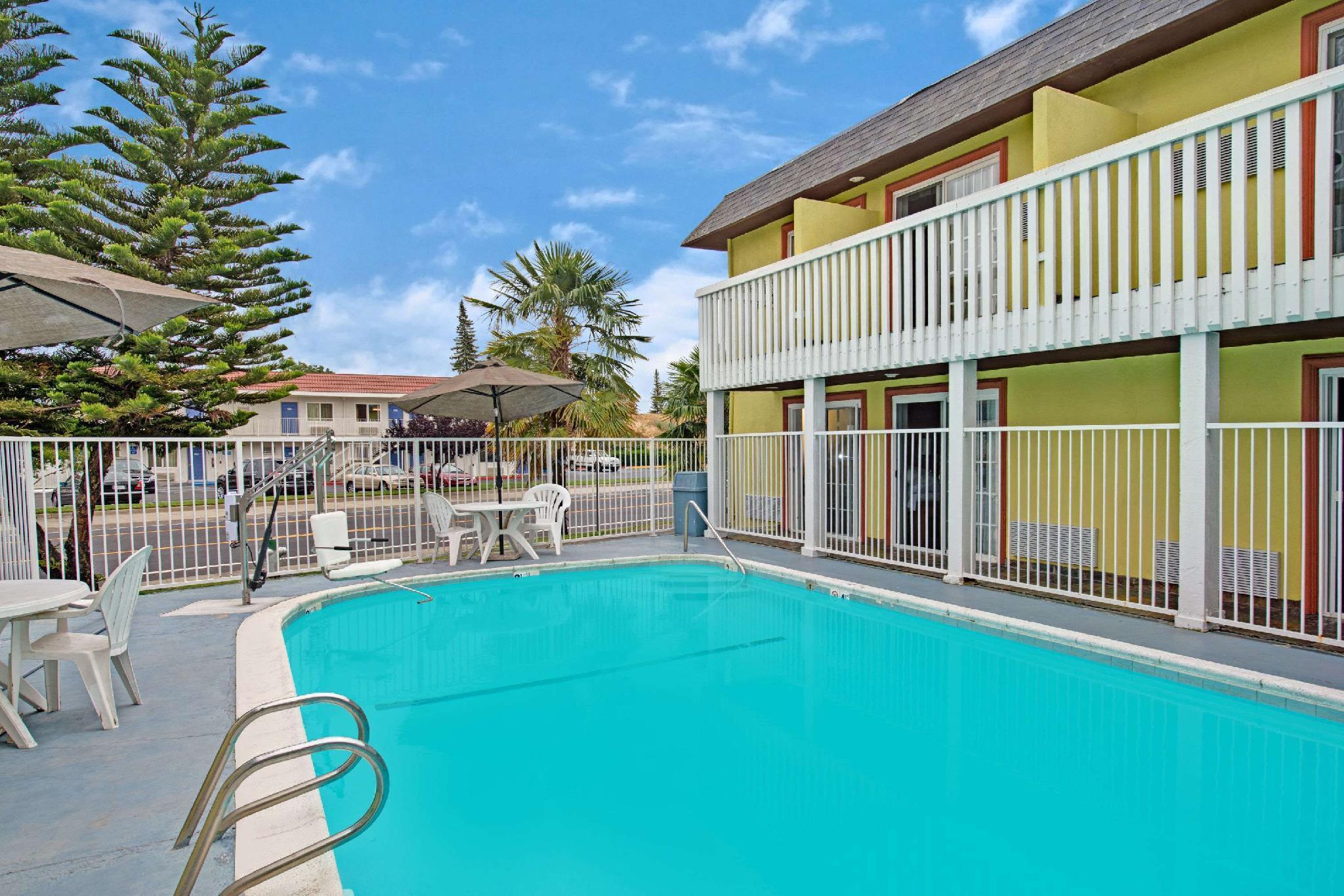 Quality Inn & Suites Sacramento Luaran gambar