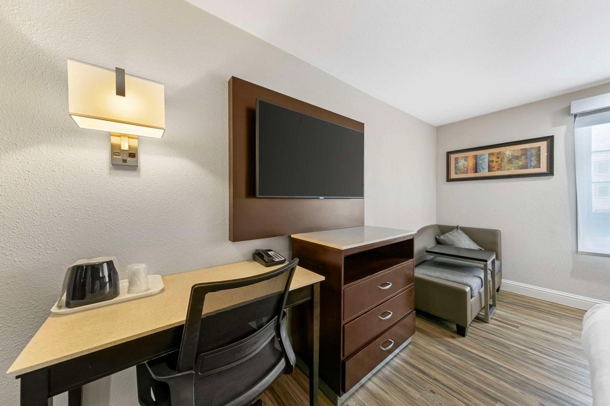 Quality Inn & Suites Sacramento Luaran gambar