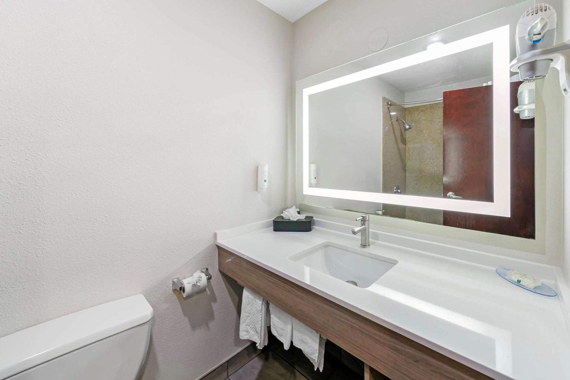 Quality Inn & Suites Sacramento Luaran gambar