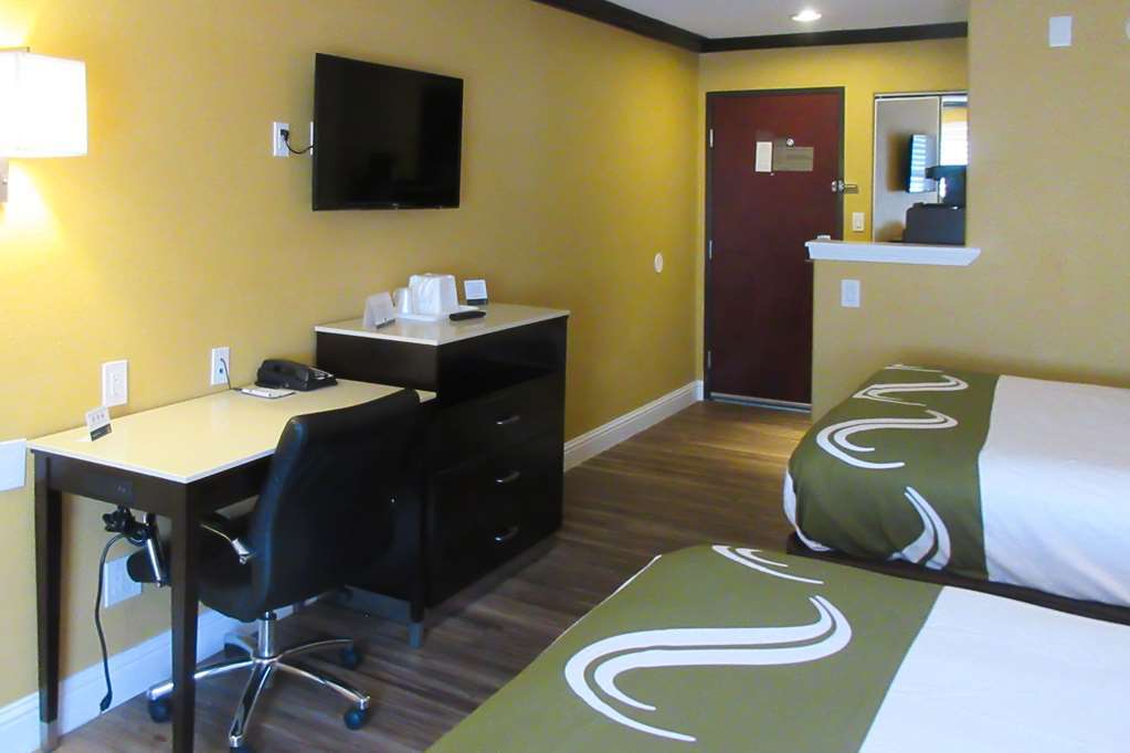 Quality Inn & Suites Sacramento Bilik gambar