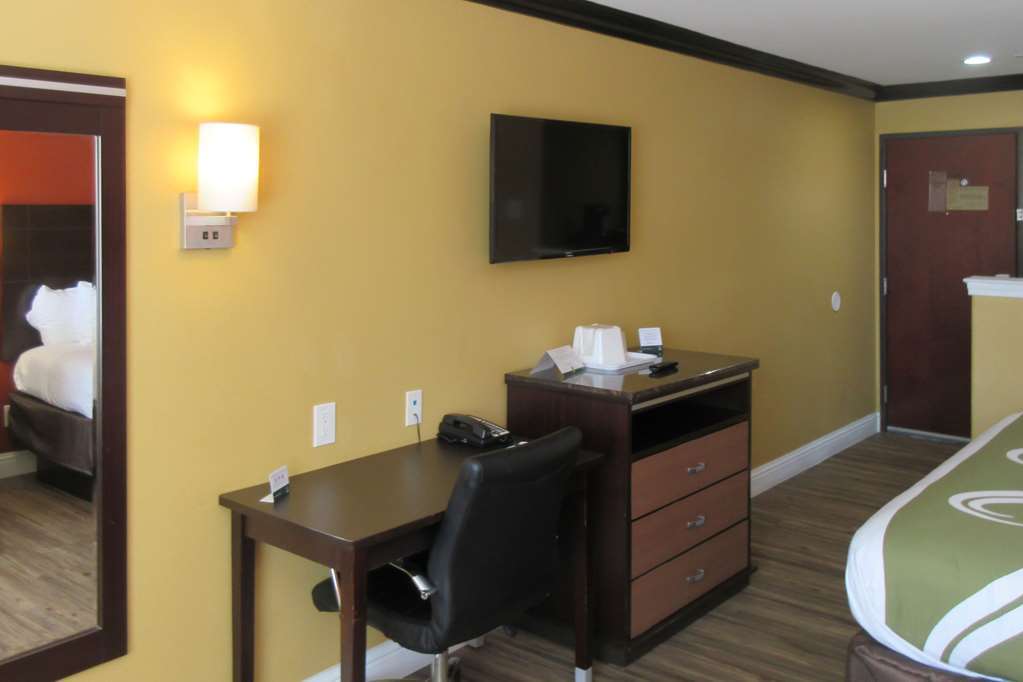 Quality Inn & Suites Sacramento Bilik gambar